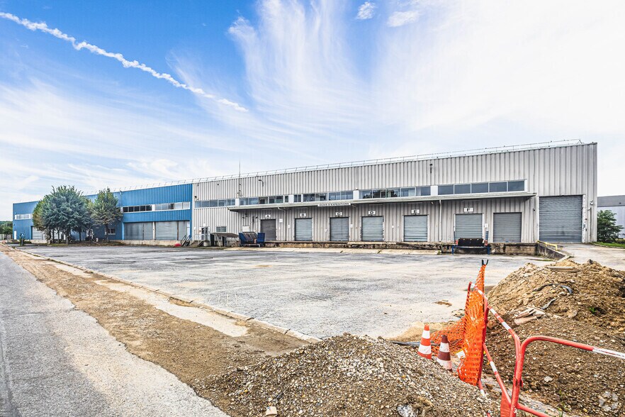 3-5 Rue De La Scierie, Sucy-en-Brie à louer - Photo du bâtiment - Image 2 de 2