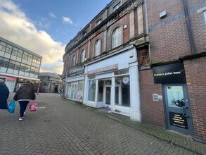 8 Tontine Sq, Stoke On Trent for lease Building Photo- Image 2 of 12