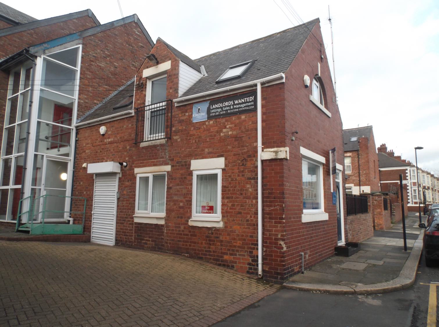 Dinsdale Pl, Newcastle Upon Tyne for lease Primary Photo- Image 1 of 3