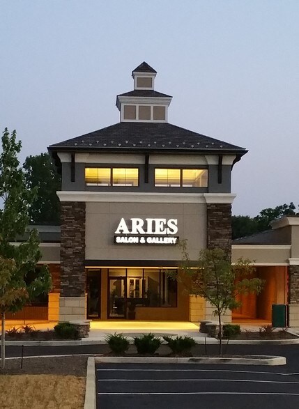 1393 Boardman Canfield Rd, Boardman, OH à louer - Photo du bâtiment - Image 1 de 3