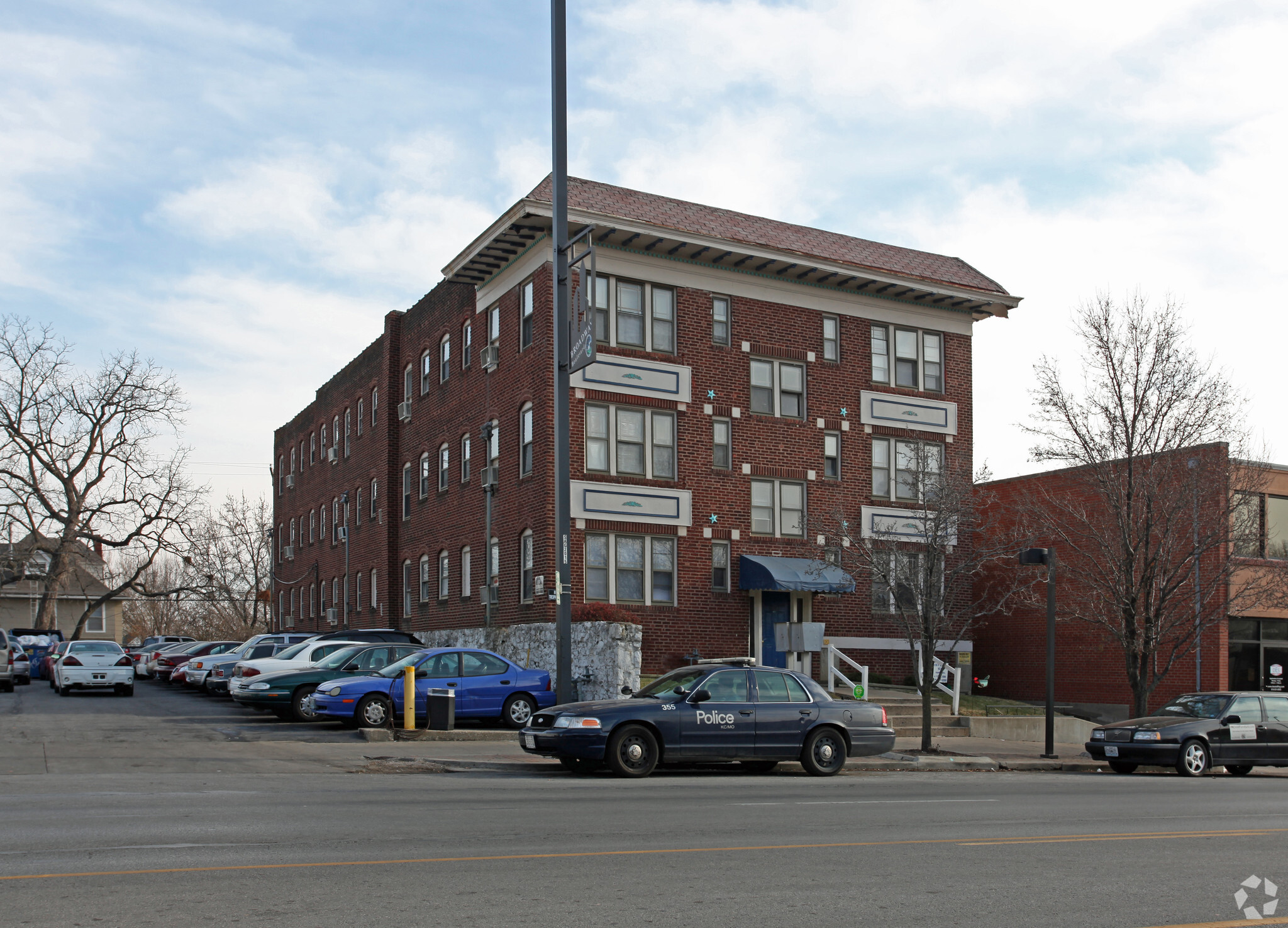 3721 Broadway St, Kansas City, MO à vendre Photo principale- Image 1 de 1