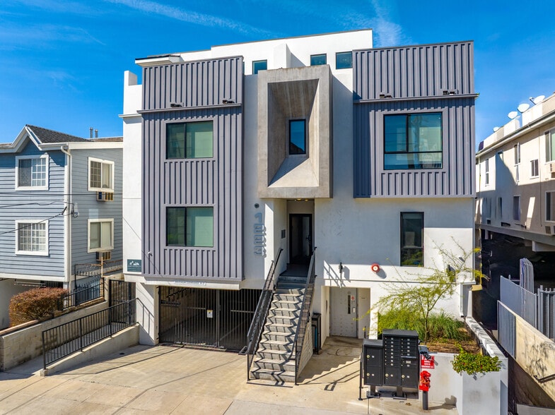 1223 N Edgemont St, Los Angeles, CA for sale - Building Photo - Image 3 of 12