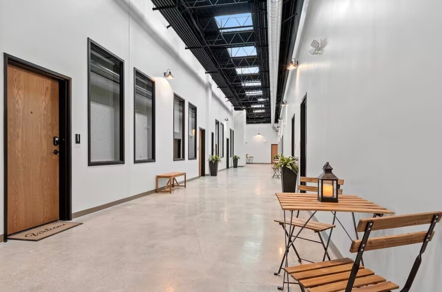 216 Northland Ave, Green Bay, WI for sale - Building Photo - Image 3 of 63