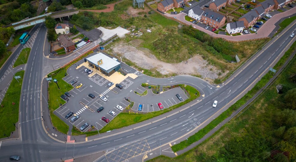 53 Little Wood Crescent, Wakefield à louer Aérien- Image 1 de 4