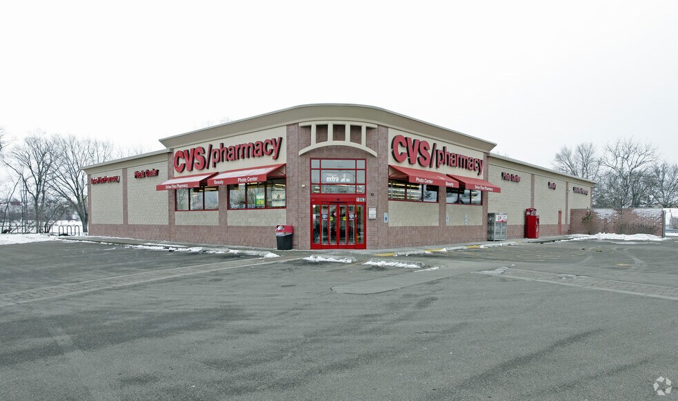 1063 4th St, Beloit, WI à louer - Photo du bâtiment - Image 1 de 4