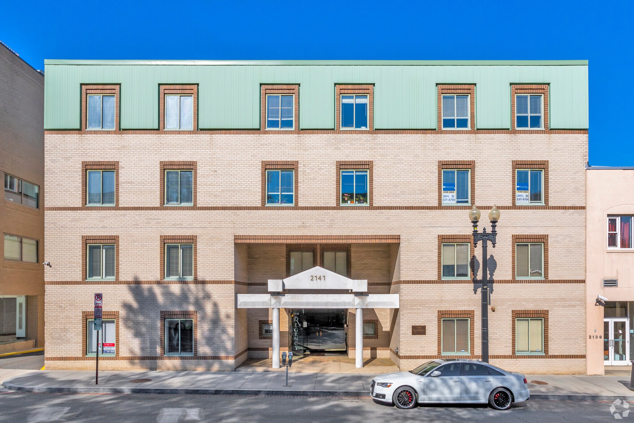 2141 Wisconsin Ave NW, Washington, DC à vendre Photo du bâtiment- Image 1 de 11