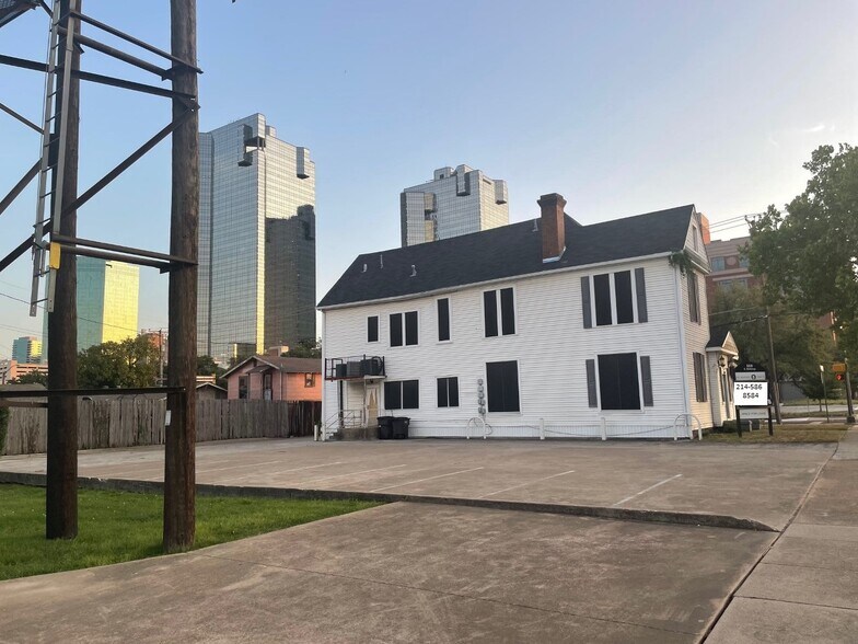 504 E Belknap St, Fort Worth, TX à vendre - Photo du bâtiment - Image 2 de 10
