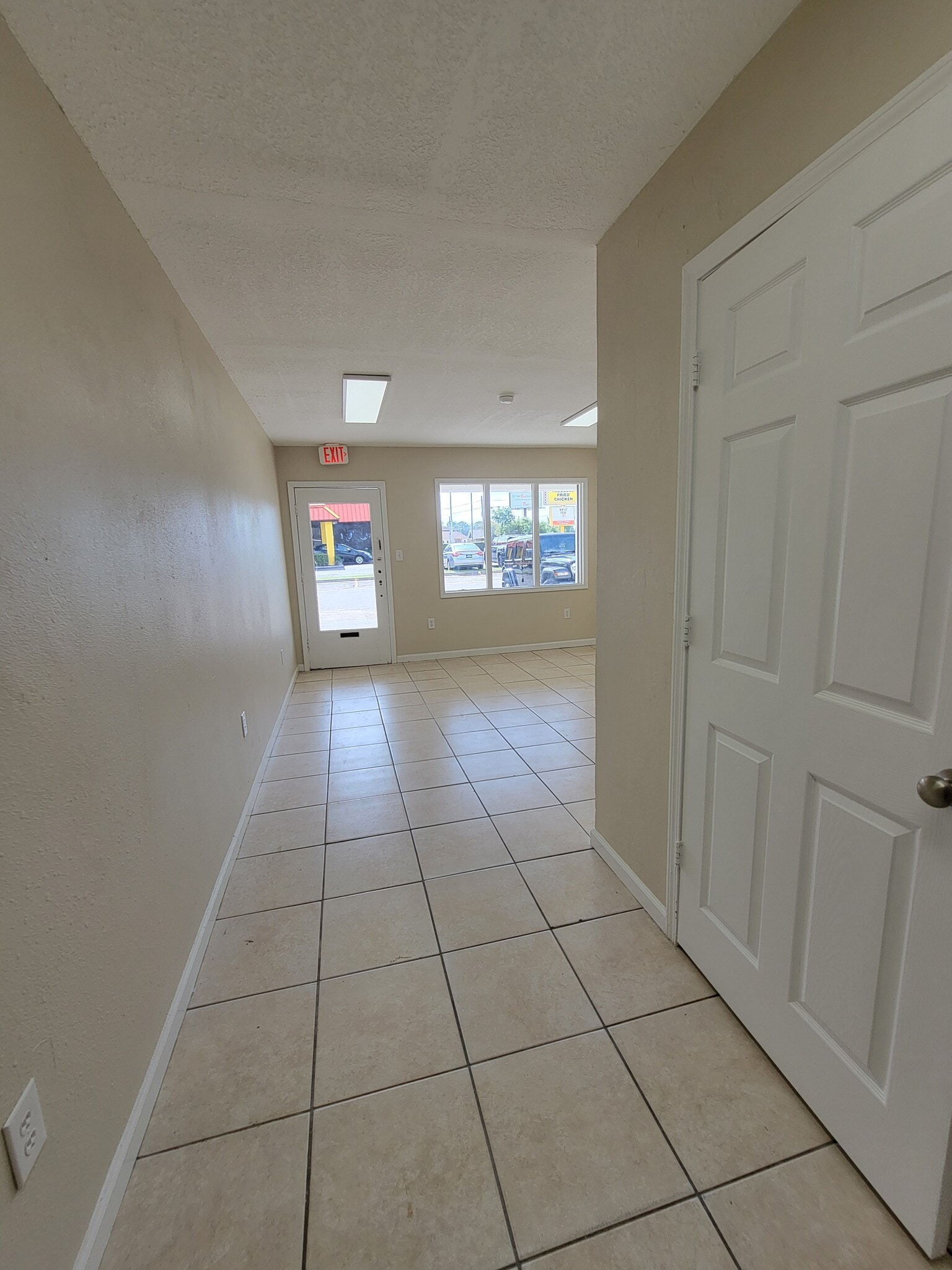200 Pass Rd, Gulfport, MS for lease Interior Photo- Image 1 of 5