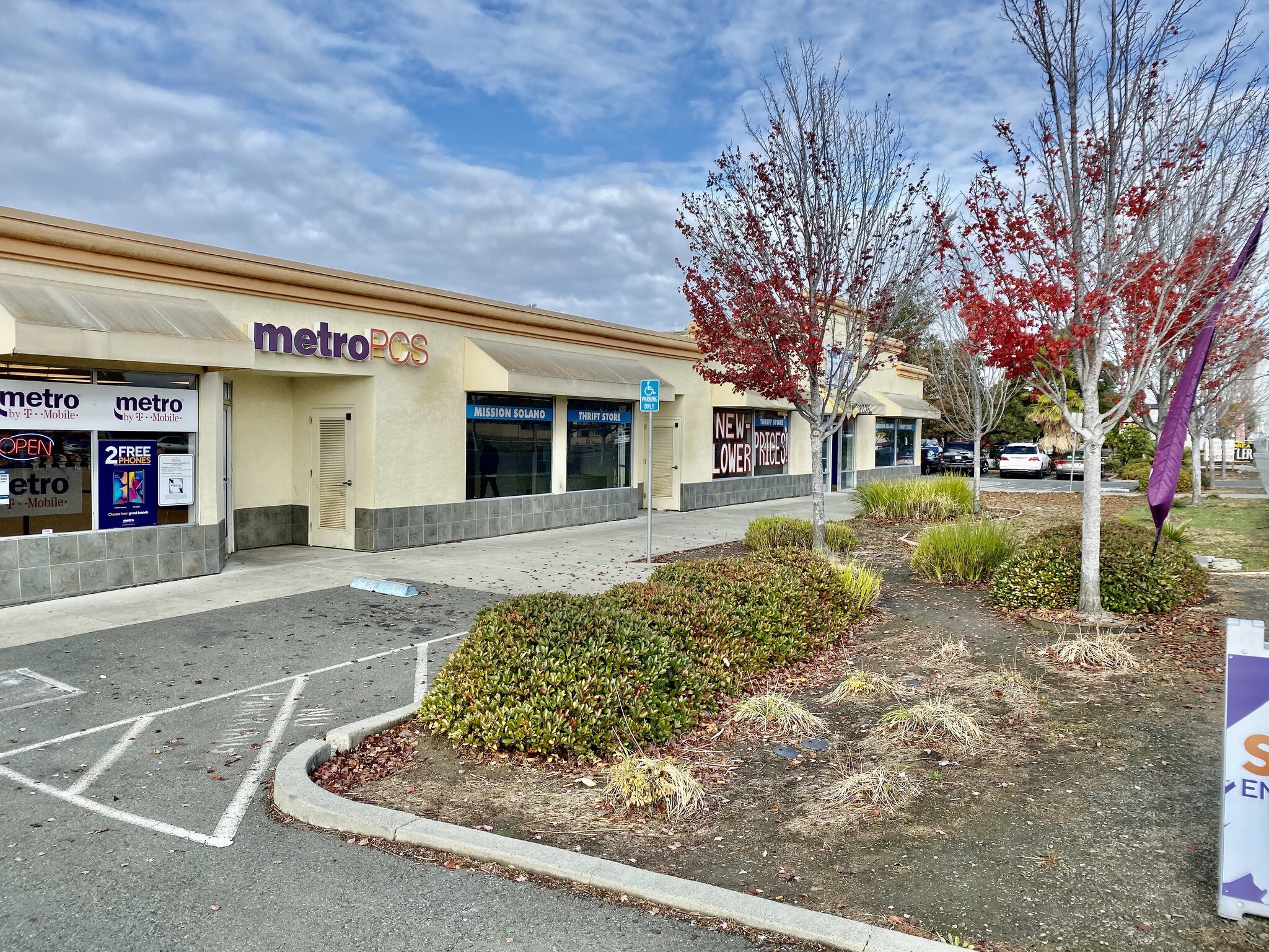 2021-2025 N Texas St, Fairfield, CA for lease Building Photo- Image 1 of 11