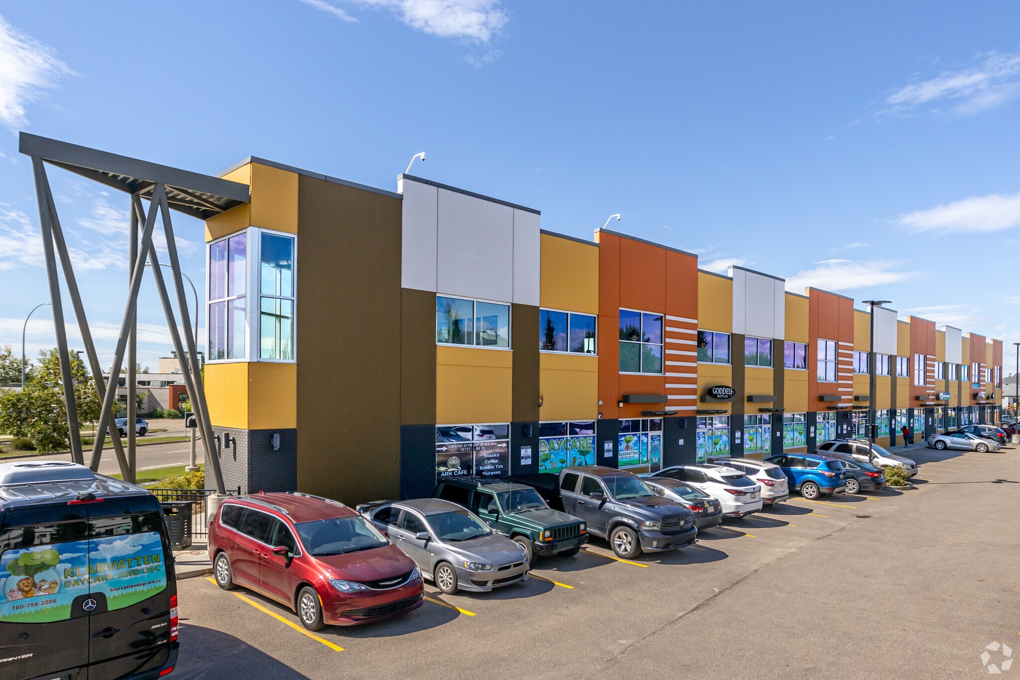 16705 84 St NW, Edmonton, AB for sale Primary Photo- Image 1 of 1