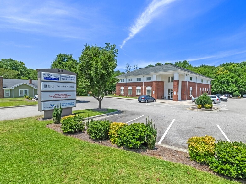 417 Vance St, Clinton, NC for sale - Building Photo - Image 2 of 11