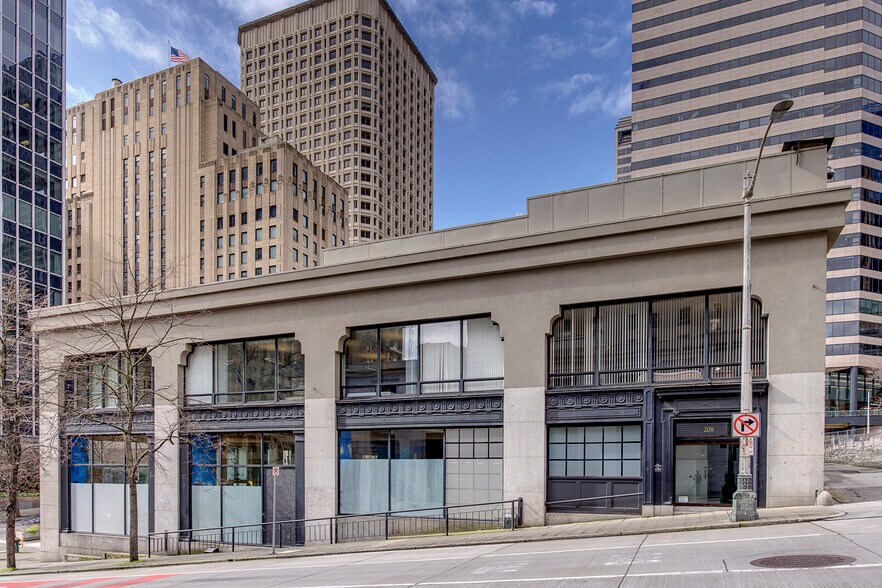 208 Columbia St, Seattle, WA à louer - Photo du bâtiment - Image 1 de 2