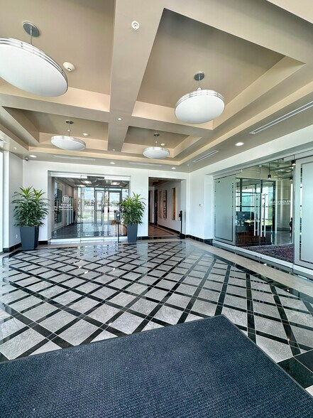 4372 N Loop 1604 W, San Antonio, TX à louer - Photo du bâtiment - Image 2 de 12