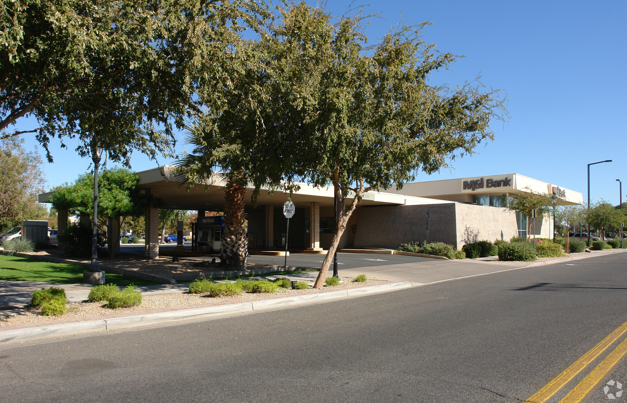 5704 W Glenn Dr, Glendale, AZ for sale Primary Photo- Image 1 of 1