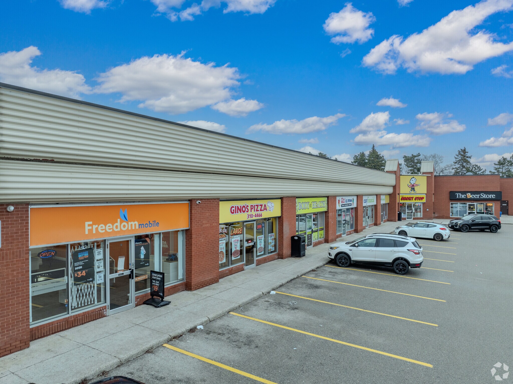 111-193 Silvercreek Pky N, Guelph, ON for sale Primary Photo- Image 1 of 1