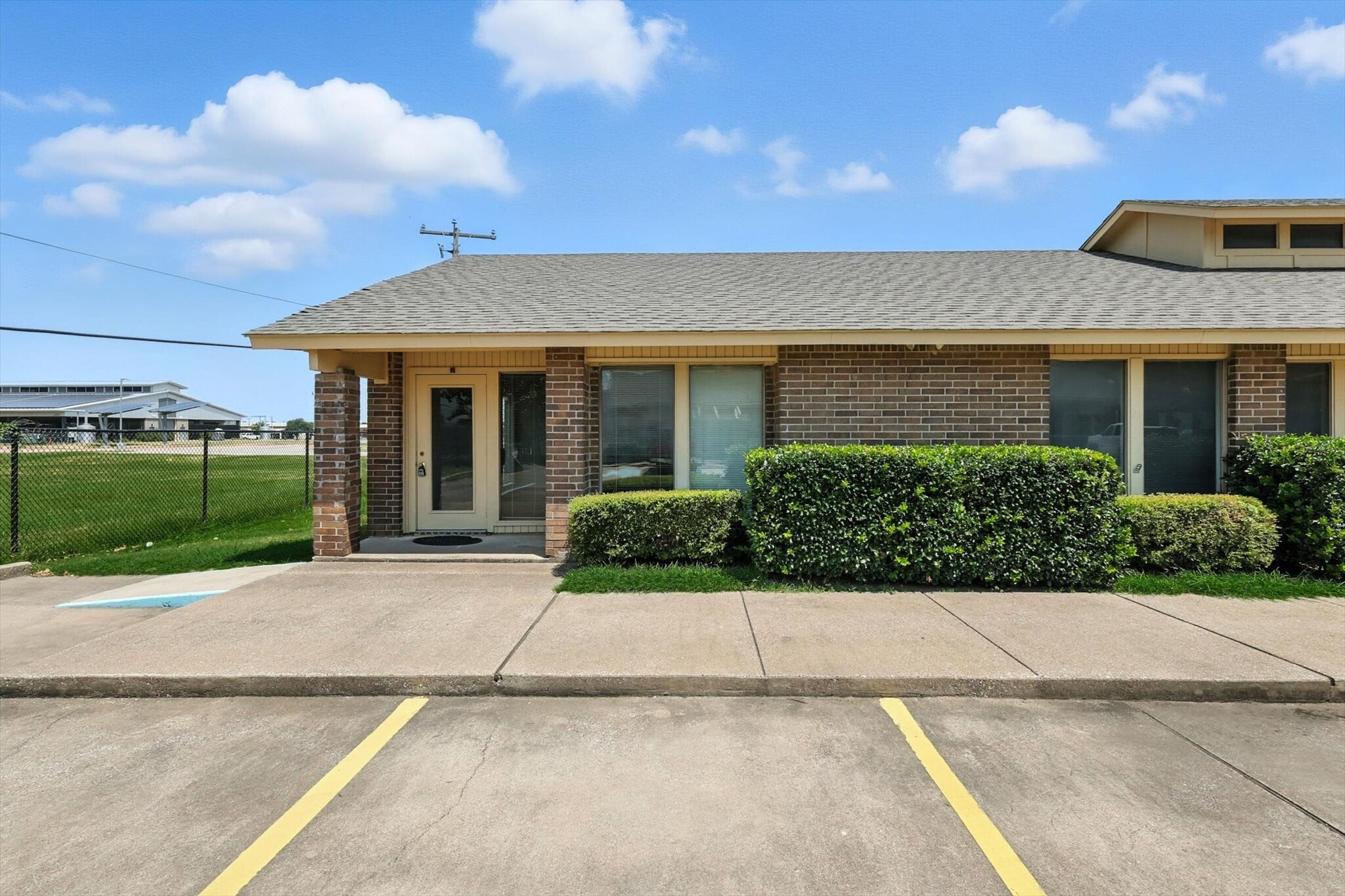 2218 Michigan Ave, Arlington, TX for lease Building Photo- Image 1 of 18