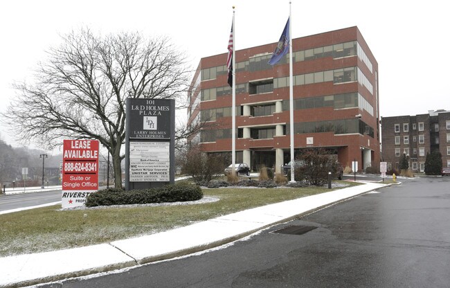 More details for 101 Larry Holmes Dr, Easton, PA - Coworking for Lease