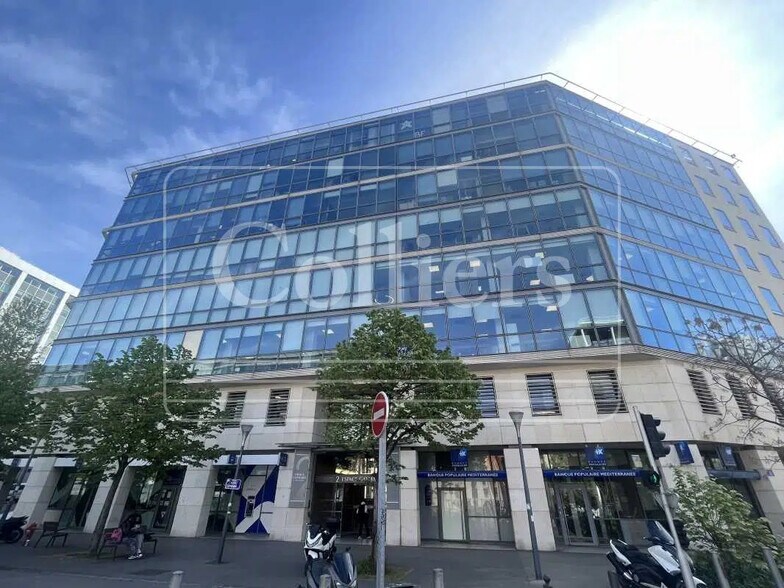 2 Place Laurent D'Arvieux, Marseille for lease - Building Photo - Image 1 of 8