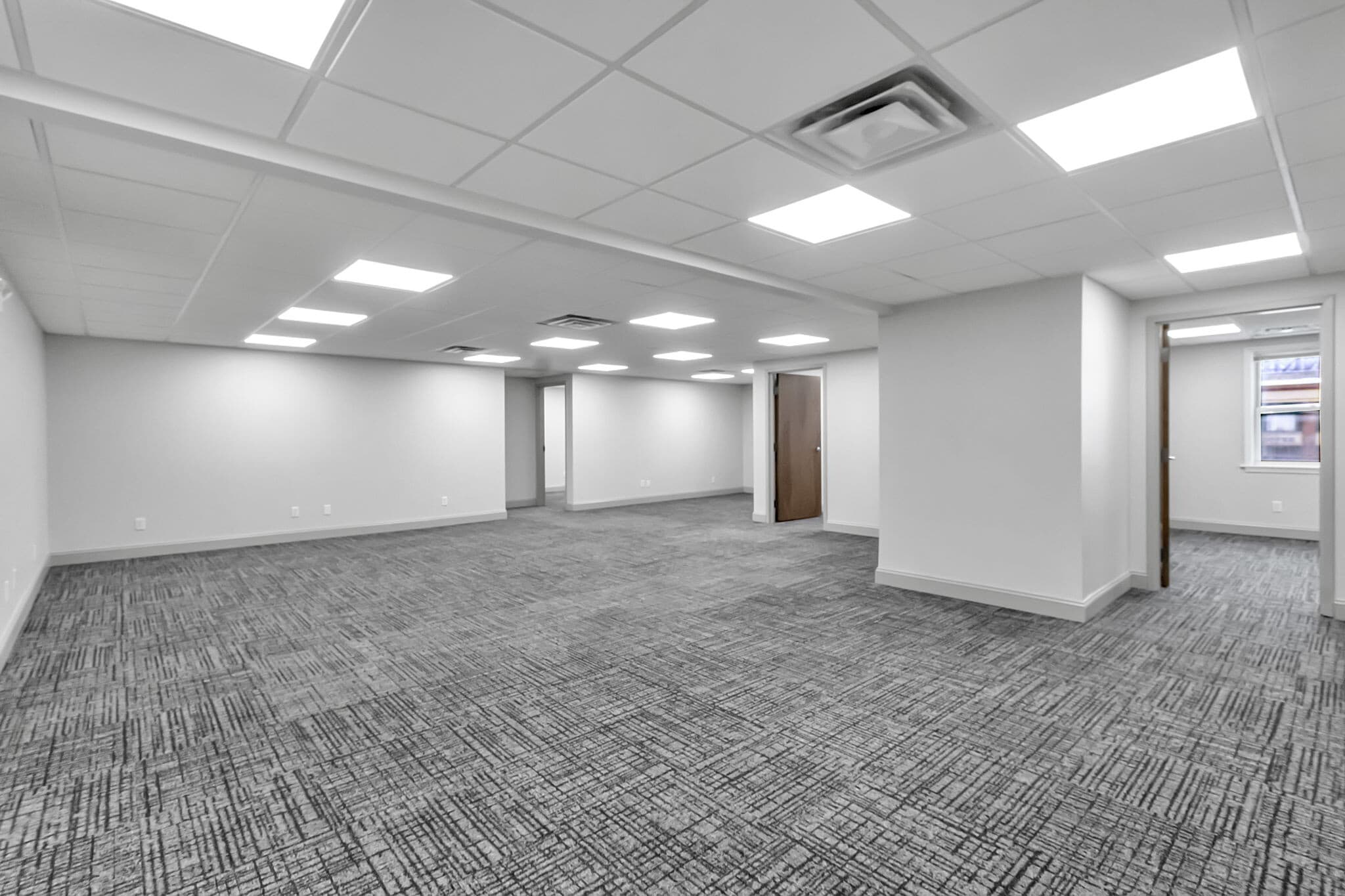 255 Delaware Ave, Buffalo, NY for lease Interior Photo- Image 1 of 16