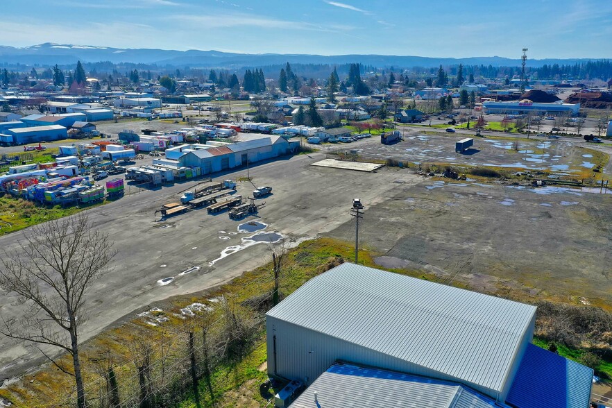 525 W Main St, Molalla, OR for lease - Aerial - Image 3 of 5