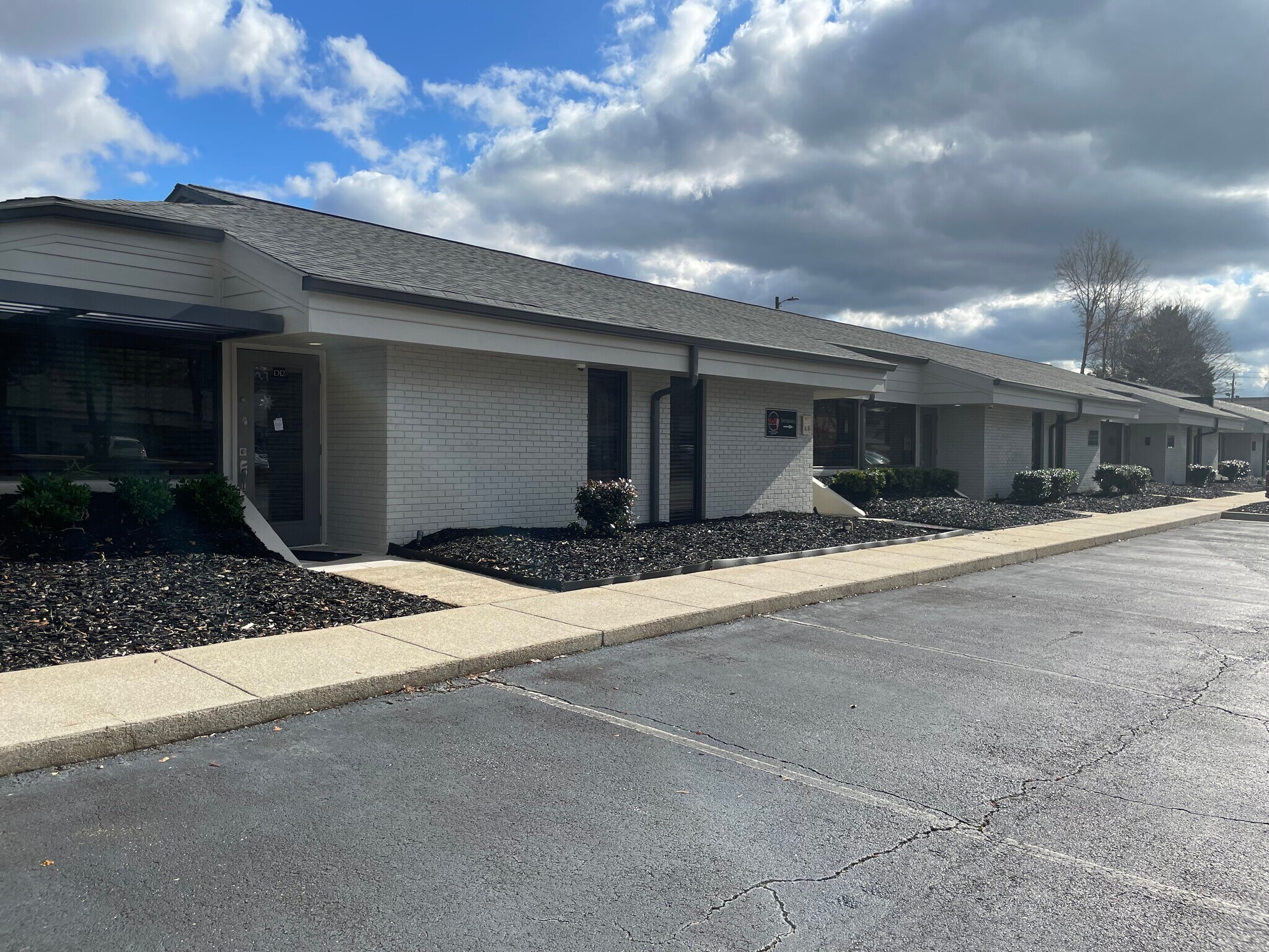 600 Houze Way, Roswell, GA for sale Building Photo- Image 1 of 1