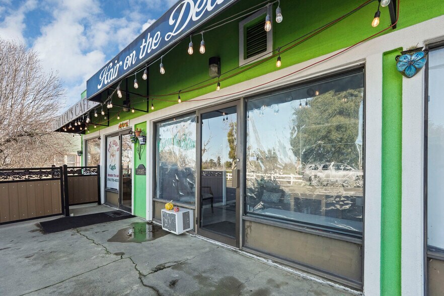 14144 Market St, Walnut Grove, CA à vendre - Photo du bâtiment - Image 3 de 79