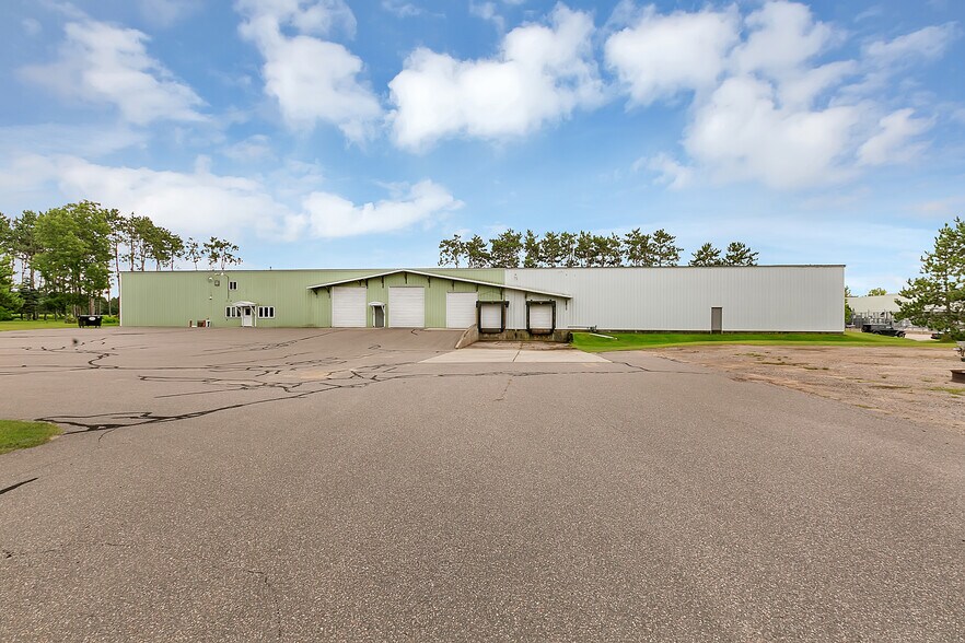 15615 Highway 27, Little Falls, MN à louer - Photo principale - Image 1 de 38