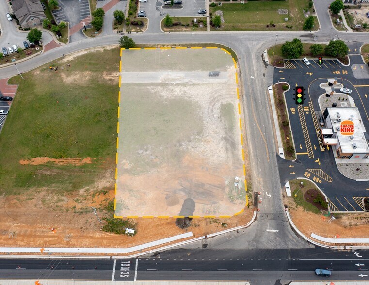 6985 Raeford Rd, Fayetteville, NC à vendre - Photo du bâtiment - Image 3 de 7