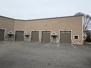 2 Walnut Hill Park, Woburn, MA à louer Photo intérieure- Image 2 de 10