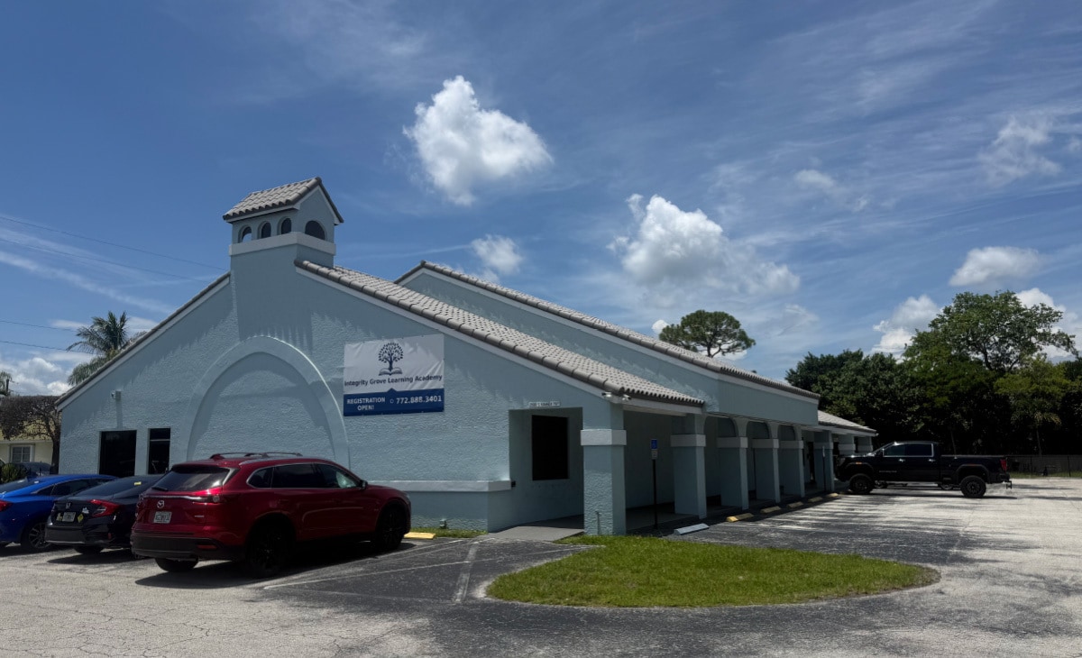 2500 S Kanner Hwy, Stuart, FL for lease Building Photo- Image 1 of 4