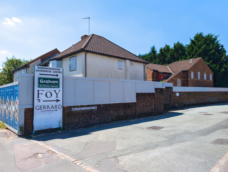 39 Theobald Street, Borehamwood à vendre - Photo du bâtiment - Image 3 de 7