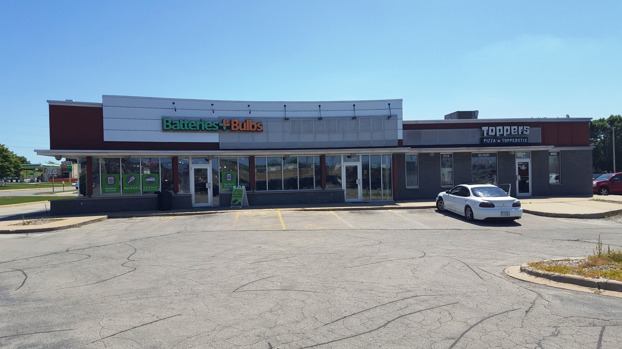 2022-2042 E Mason St, Green Bay, WI for lease Primary Photo- Image 1 of 6