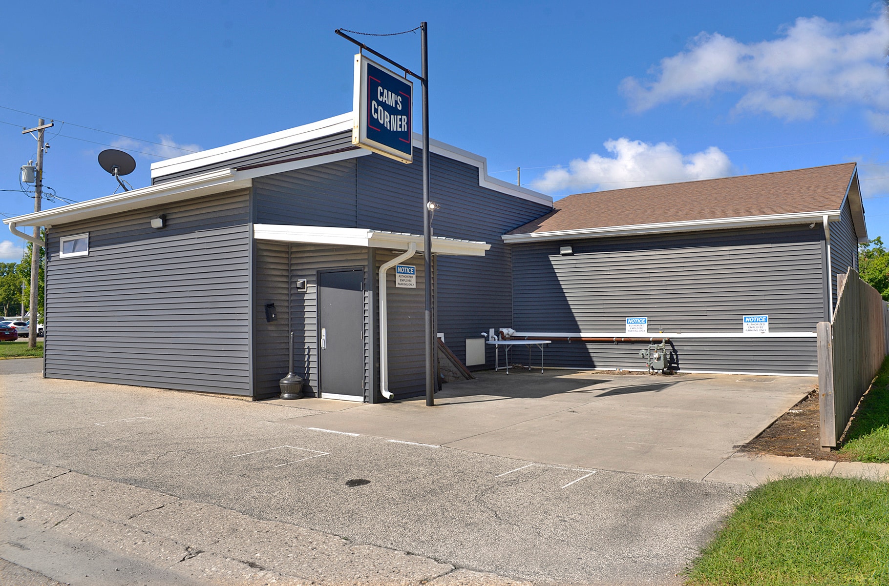 221 20th Ave, Ottawa, IL for sale Building Photo- Image 1 of 13