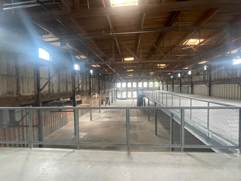 1325 Quincy St NE, Minneapolis, MN à louer - Photo intérieure - Image 2 de 6