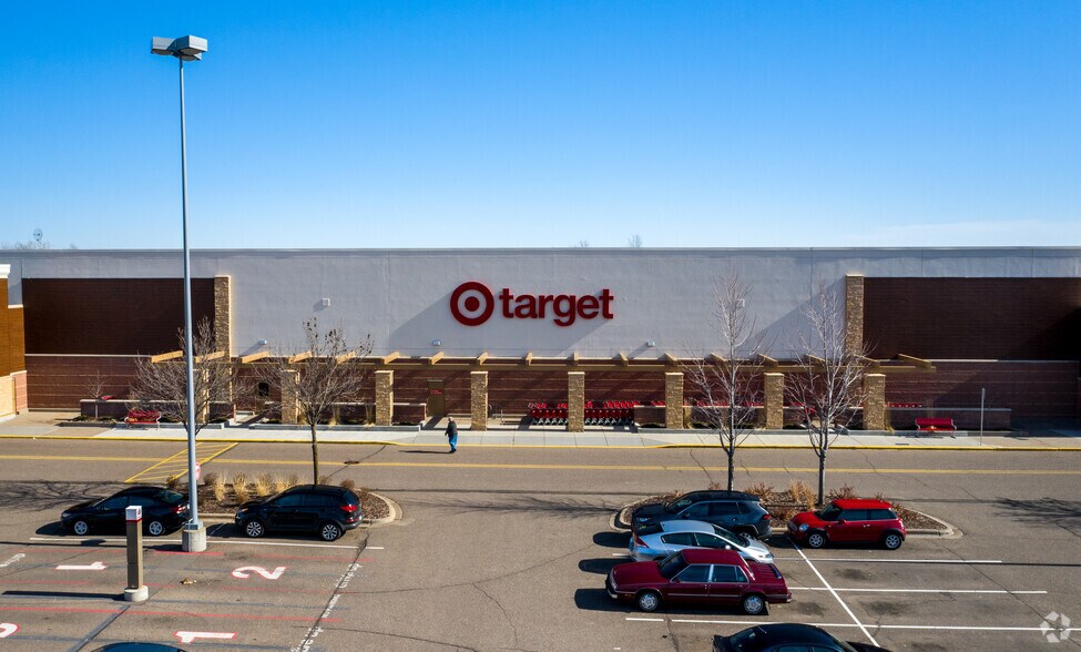 7100-7200 Valley Creek Plz, Woodbury, MN à louer - Photo du bâtiment - Image 3 de 21