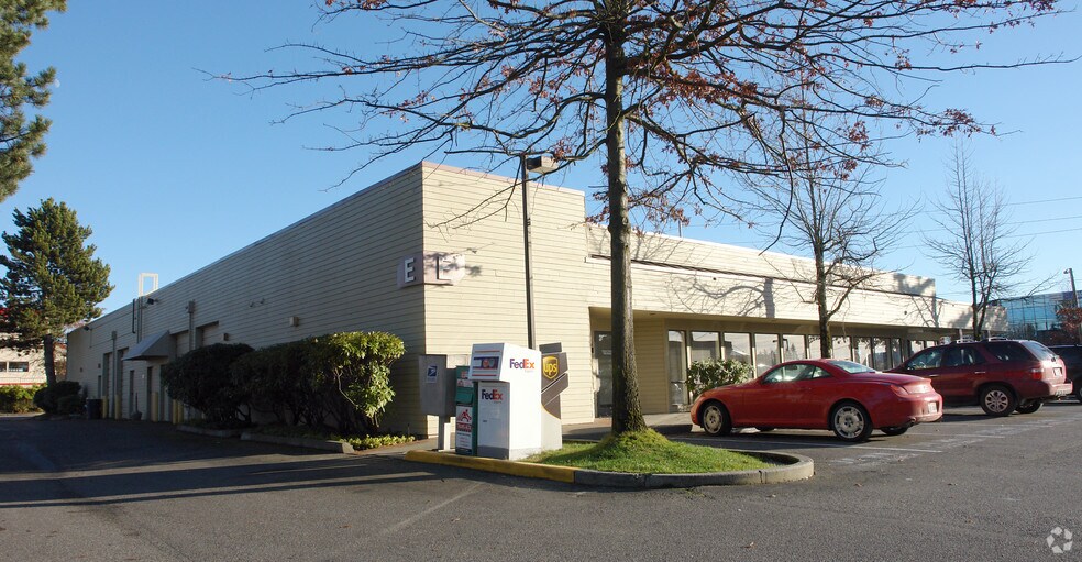909 SE Everett Mall Way, Everett, WA for sale - Building Photo - Image 3 of 4