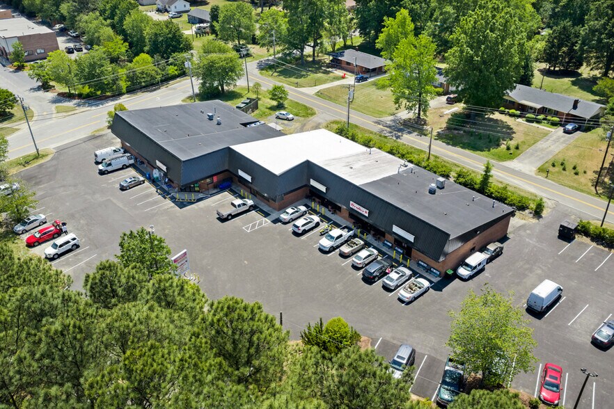 4701-4707 Hillsborough Rd, Durham, NC à louer - Photo du bâtiment - Image 3 de 19