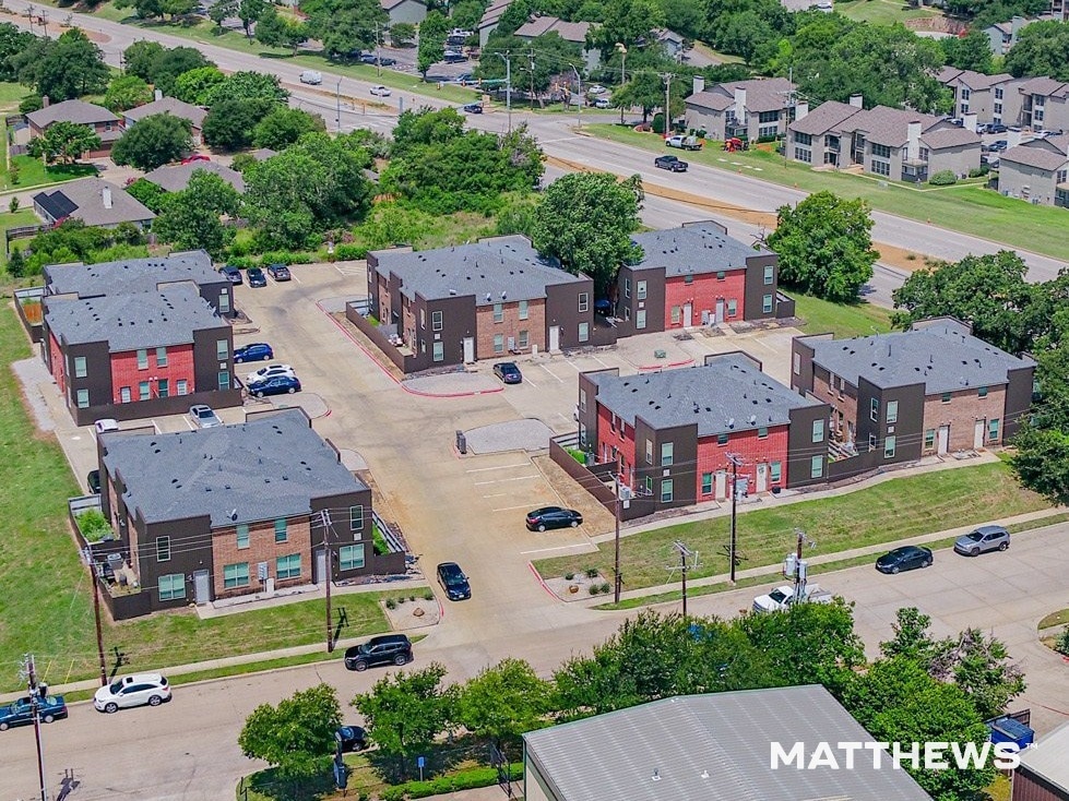3601 Valley Vista Dr, Hurst, TX for sale Primary Photo- Image 1 of 4