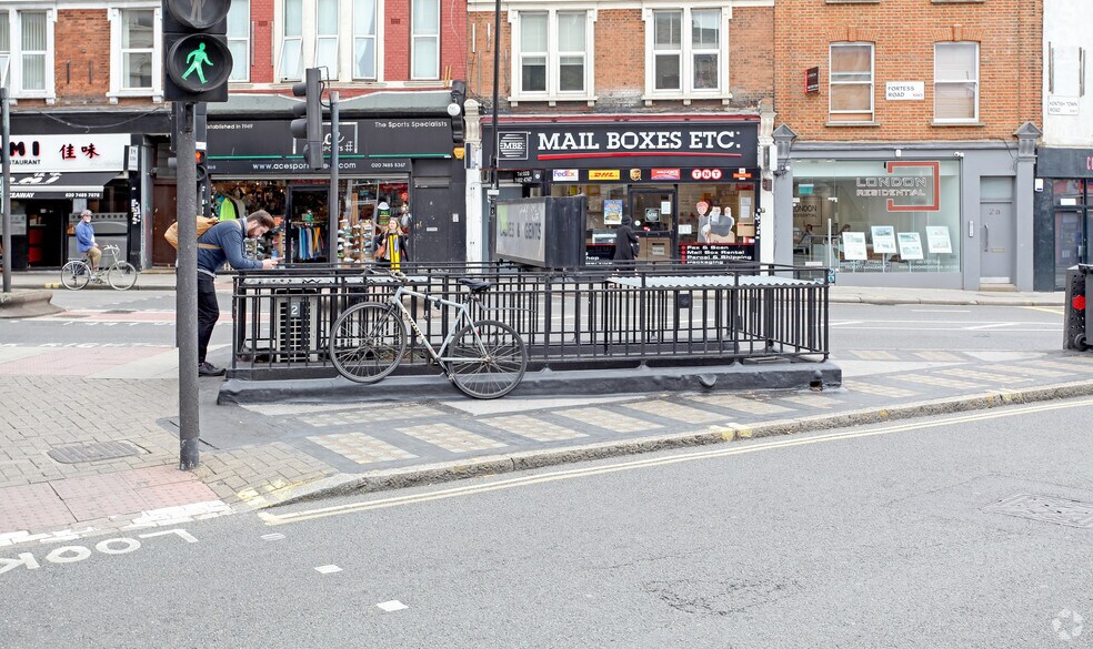 Kentish Town Rd, Londres à louer - Photo du bâtiment - Image 3 de 3