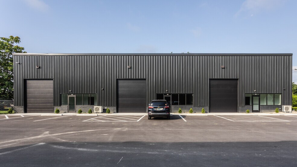 4191 Millersville Rd, Indianapolis, IN à louer - Photo du bâtiment - Image 2 de 14