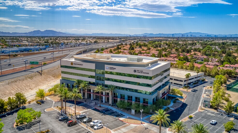 5550 Painted Mirage Rd, Las Vegas, NV à louer - Photo du bâtiment - Image 2 de 11