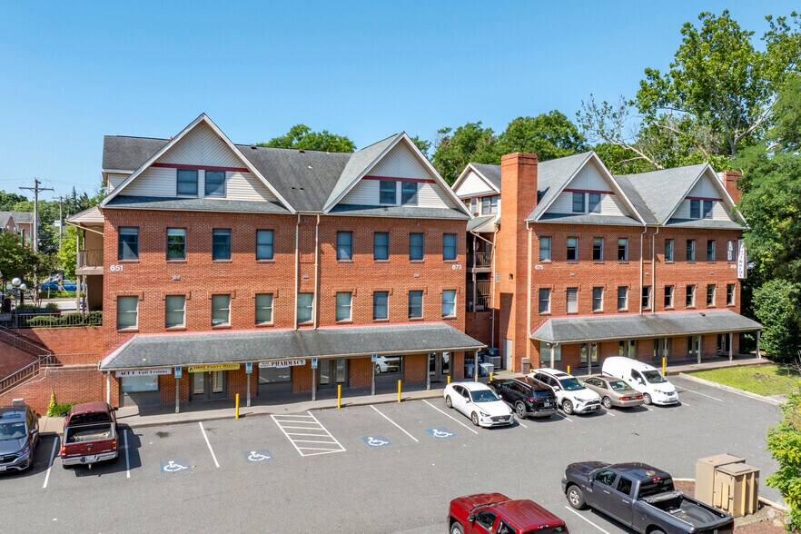 525-545 Main St, Laurel, MD à louer - Photo du bâtiment - Image 2 de 7