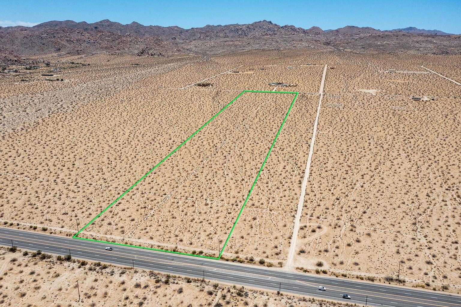 108 Twentynine Palms Highway, Joshua Tree, CA à vendre Photo principale- Image 1 de 13