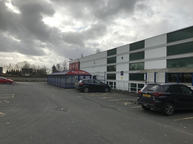 Kirkmanshulme Ln, Manchester for lease - Building Photo - Image 2 of 3