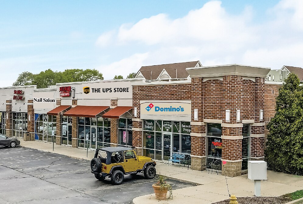 S30W24896 Sunset Dr, Waukesha, WI à louer Photo du bâtiment- Image 1 de 8