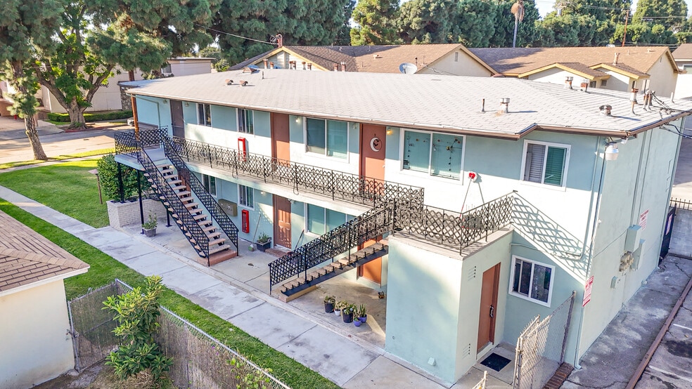 7336 Pickering Ave, Whittier, CA for sale - Building Photo - Image 2 of 3