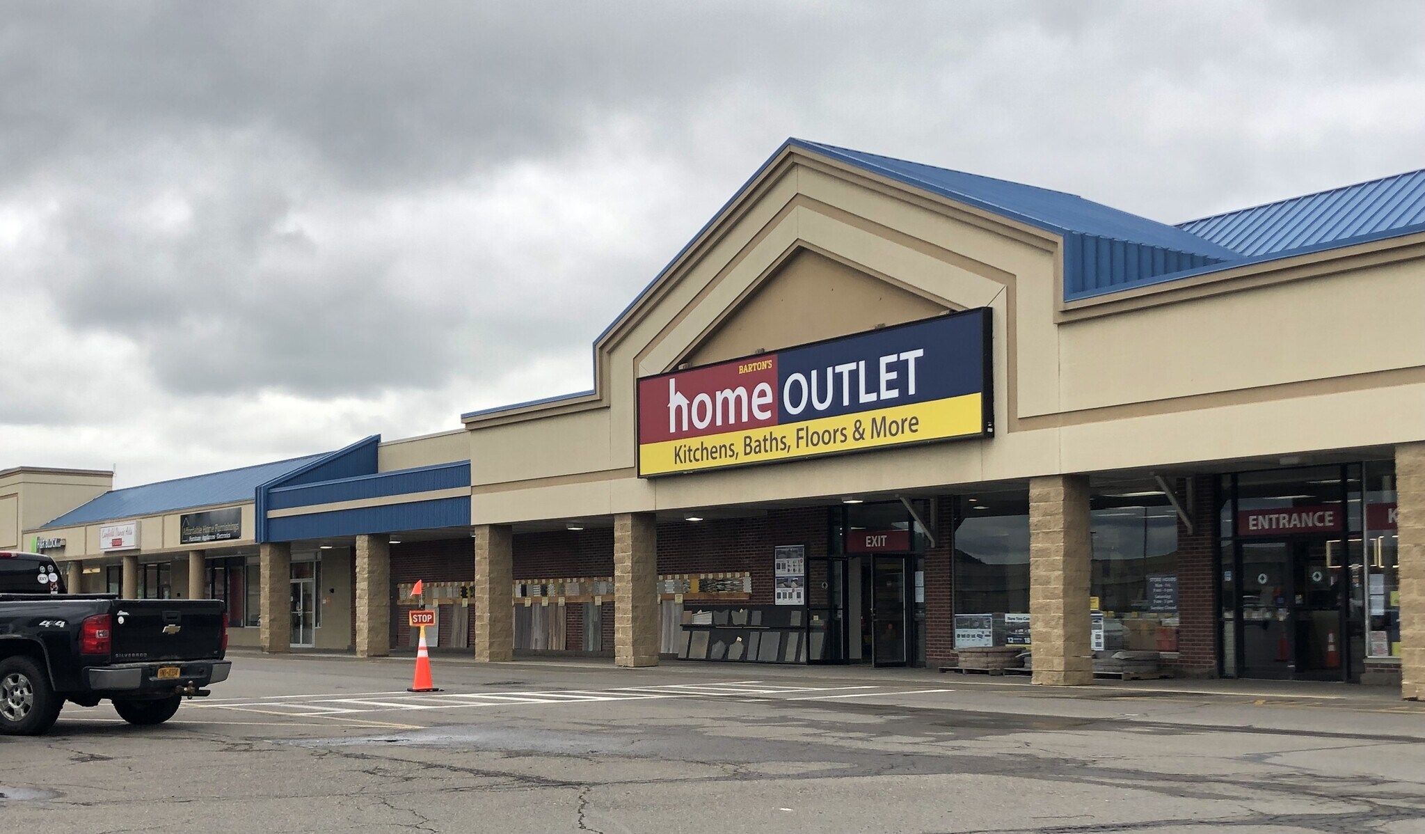 1020 Center St, Horseheads, NY à vendre Photo du bâtiment- Image 1 de 1