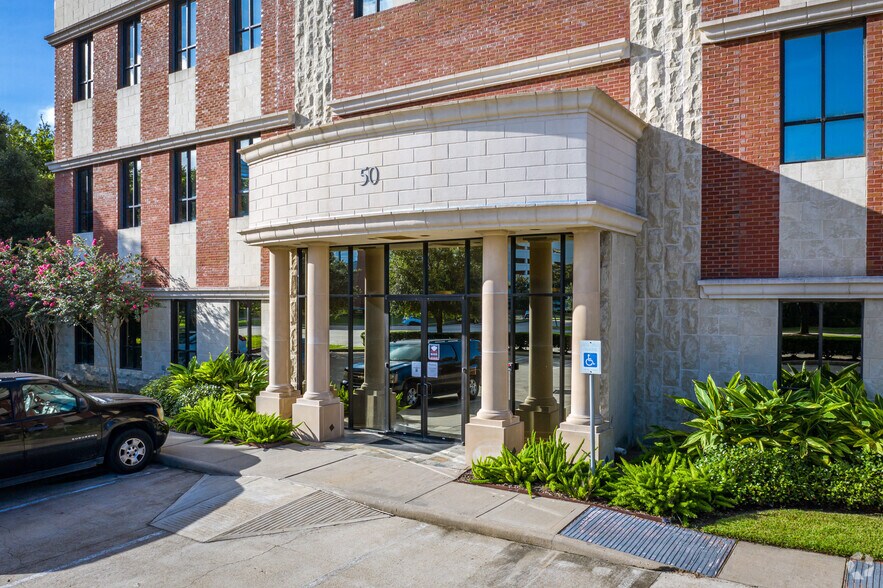 50 Sugar Creek Center Blvd, Sugar Land, TX à louer - Photo du bâtiment - Image 2 de 5