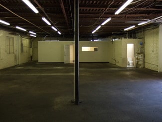 Plus de détails pour 334 N Clarendon Ave, Scottdale, GA - Local d'activités à louer