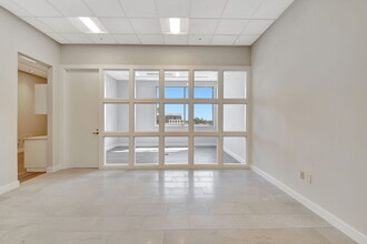 1675 N Military Trl, Boca Raton, FL for lease Interior Photo- Image 2 of 5